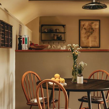 Mint Croft Luxury Self-Catering Cottages Geary Екстериор снимка